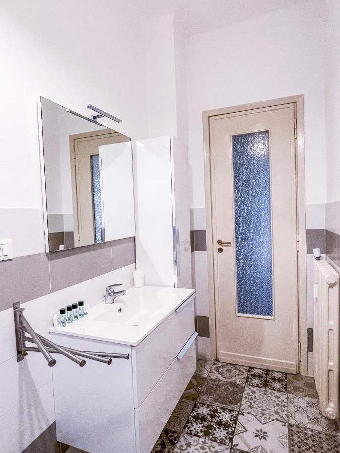 Myhouse Inn Marche - Affitti Brevi Italia トリノ エクステリア 写真